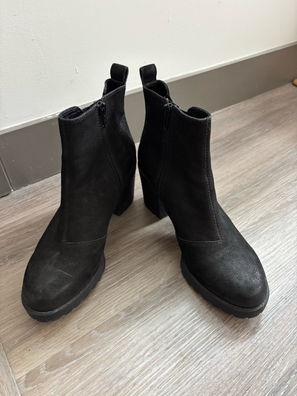 Vagabond Grace Heeled Leather Chelsea Boots